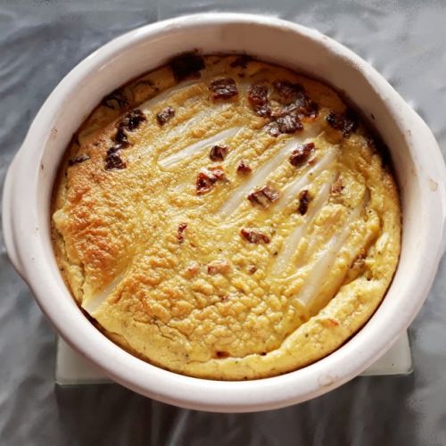 Asparagus and sun-dried tomato clafoutis: an easy recipe