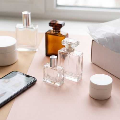 Beauty shopping 2026: the best online perfumeries for fragrance and cosmetics