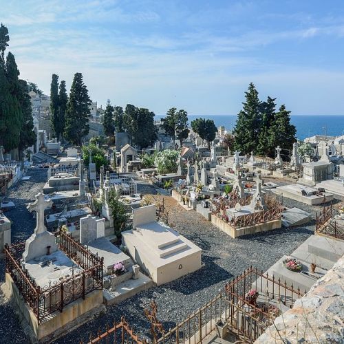 Cemetery: all the practical information in 7 questions