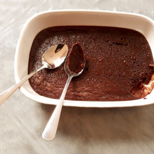 Chocolate sponge cake: a recipe to share