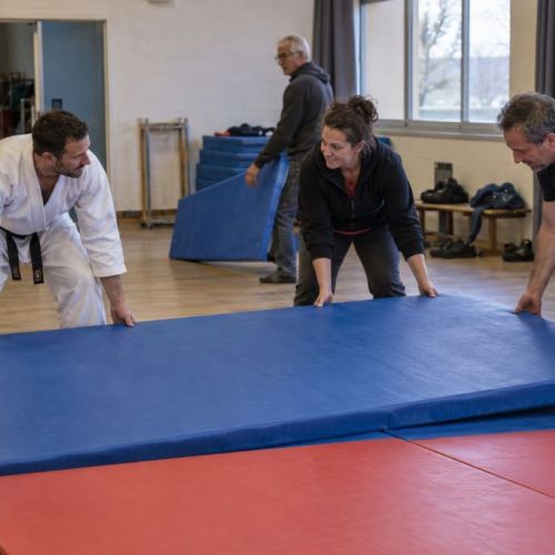Create a community dojo: 5 steps to transform a room into a true living space.