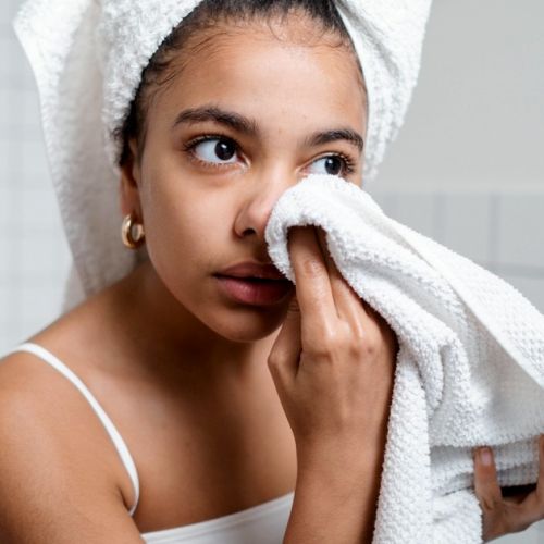 Facial care: how to clean your skin properly?