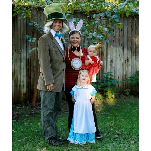 Halloween: 3 good reasons to choose your family costume