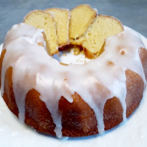 Lemon bundt cake: the easy recipe