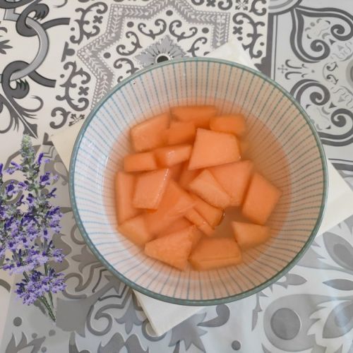 Melon soup with lavender: a very easy recipe