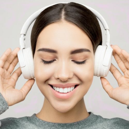 Music therapy: 5 benefits of songs on mood.