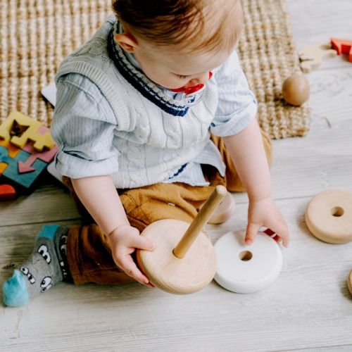 Natural and eco-friendly toys: what to choose?