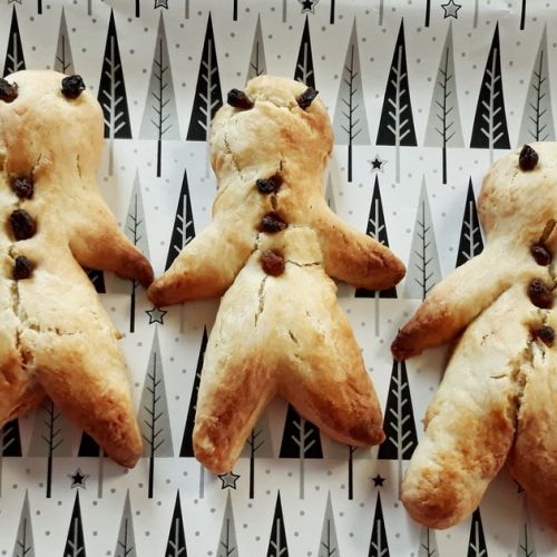 St. Nicholas buns or mannele: an easy recipe