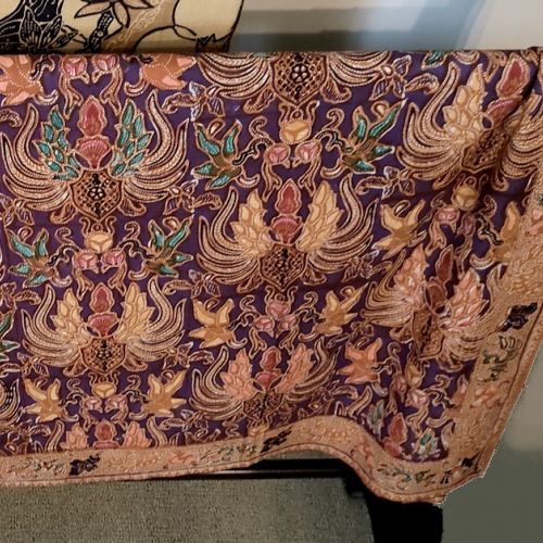 The batik fabric: definition, origin and technique
