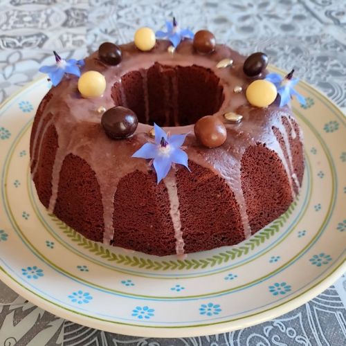 The Easter cake in chocolate bundt cake style.