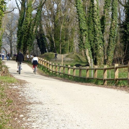 The ViaRhôna: a bicycle route from the Alps to the Mediterranean