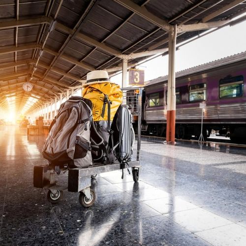 Train Travel: What Luggage to Take on SNCF Trains?